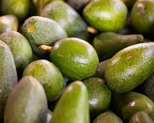 Ingredientes frescos en un mercado mexicano